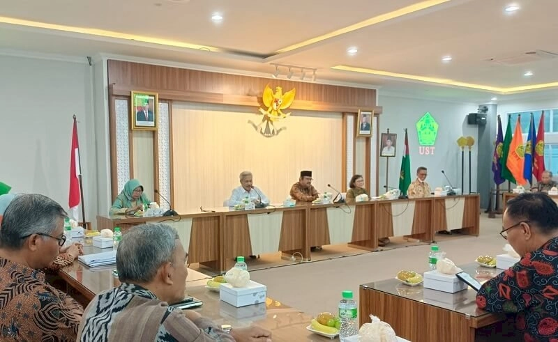 Surakarta Daily | Hormat pada Nilai-Nilai Ketamansiswaan, Dewan Profesor UNS Tawarkan Kolaborasi dengan UST Yogyakarta