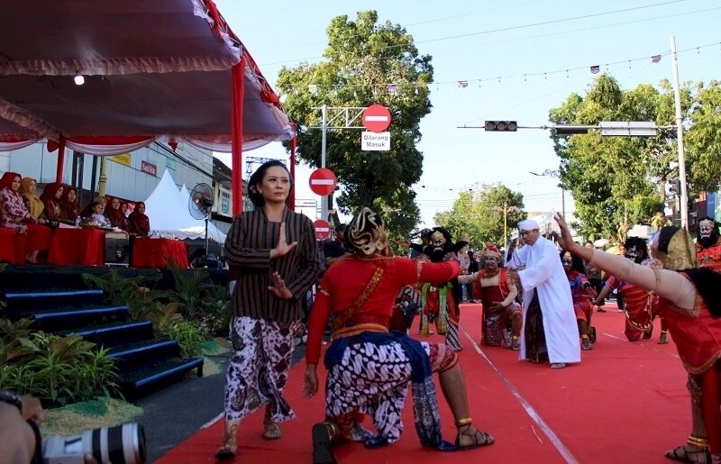 Surakarta Daily | Karnaval Tujuh Belasan, Desa Sumberejo Pentas Teatrikal Muasal Bendogantungan