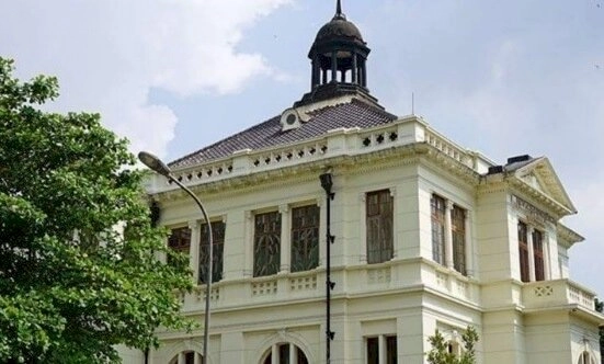 Surakarta Daily | Lebih Bijaklah Menggunakan Uang Digital
