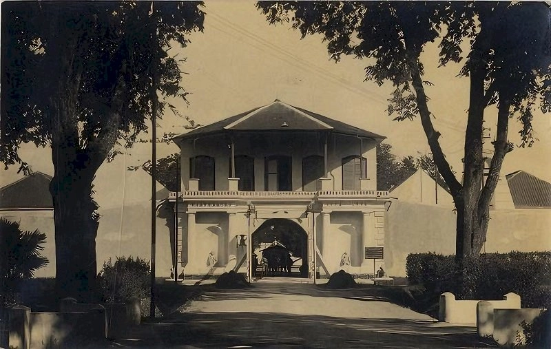 Surakarta Daily | Mungkinkah Oligarki Tumbang?